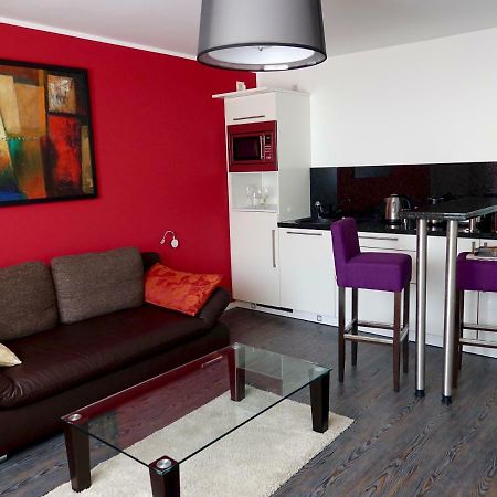 Stadthotel Langenfeld ลังเงนเฟลด์ ภายนอก รูปภาพ