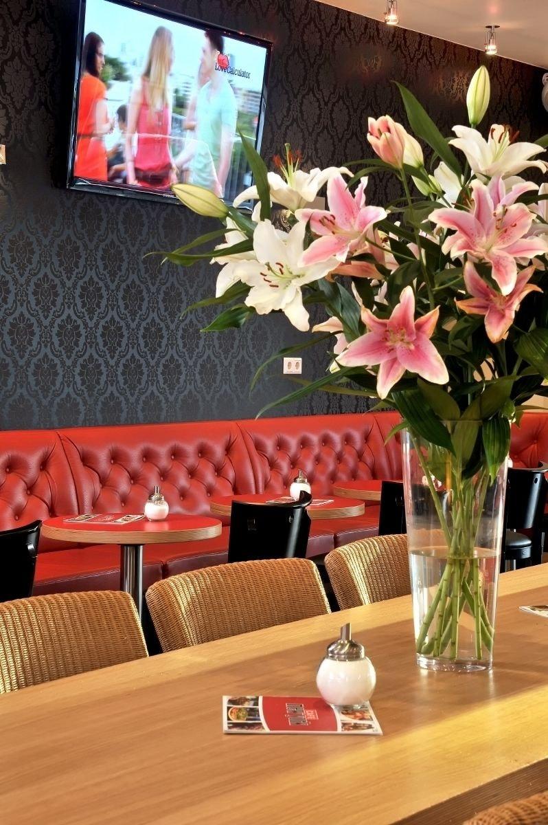 Stadthotel Langenfeld ลังเงนเฟลด์ ภายนอก รูปภาพ