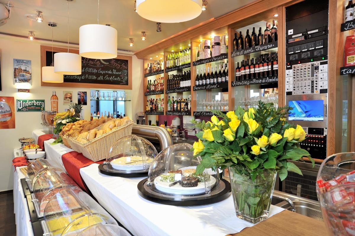 Stadthotel Langenfeld ลังเงนเฟลด์ ภายนอก รูปภาพ