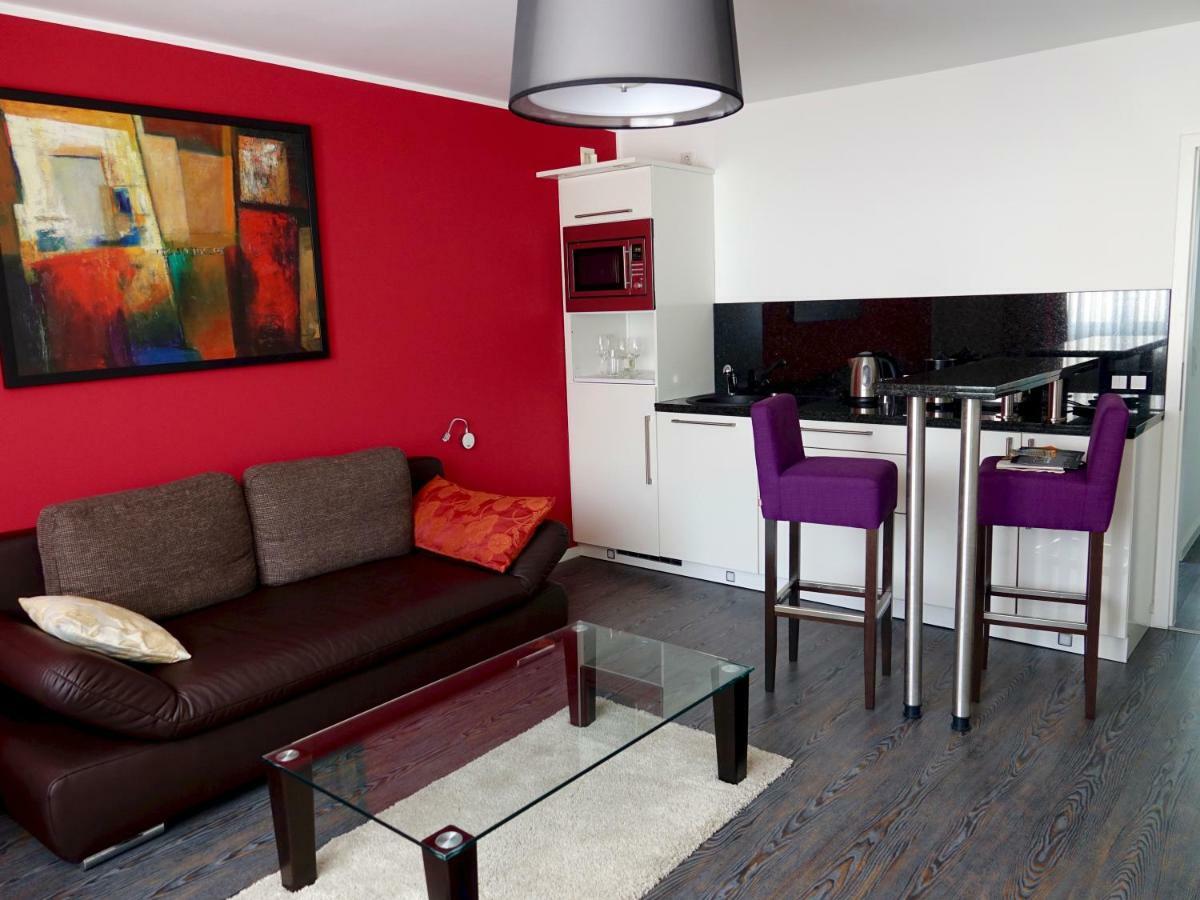 Stadthotel Langenfeld ลังเงนเฟลด์ ภายนอก รูปภาพ